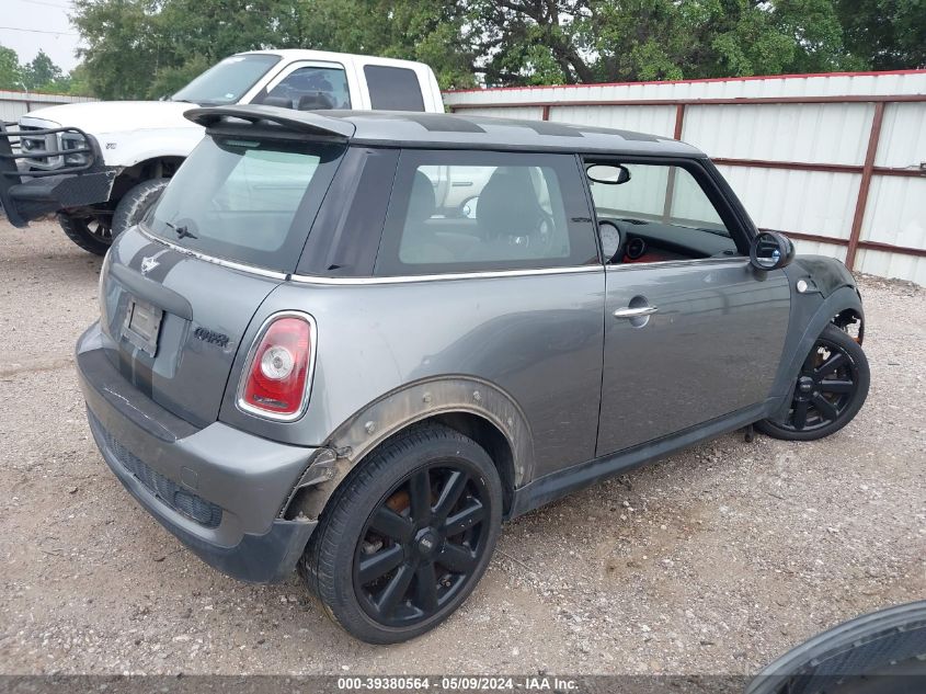 2010 Mini Cooper S VIN: WMWMF7C56ATX45381 Lot: 39380564