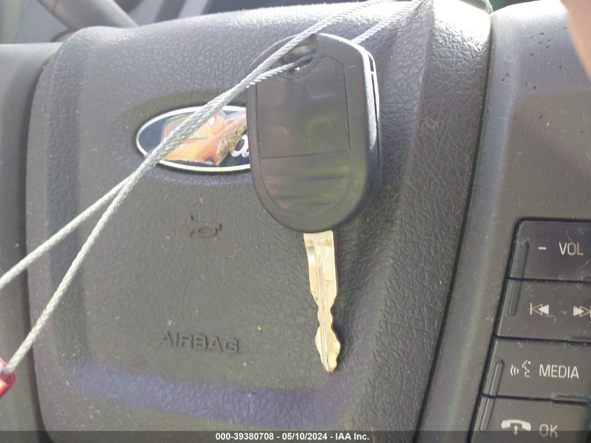 2013 Ford F-150 Xl VIN: 1FTMF1CM6DKD52739 Lot: 39380708