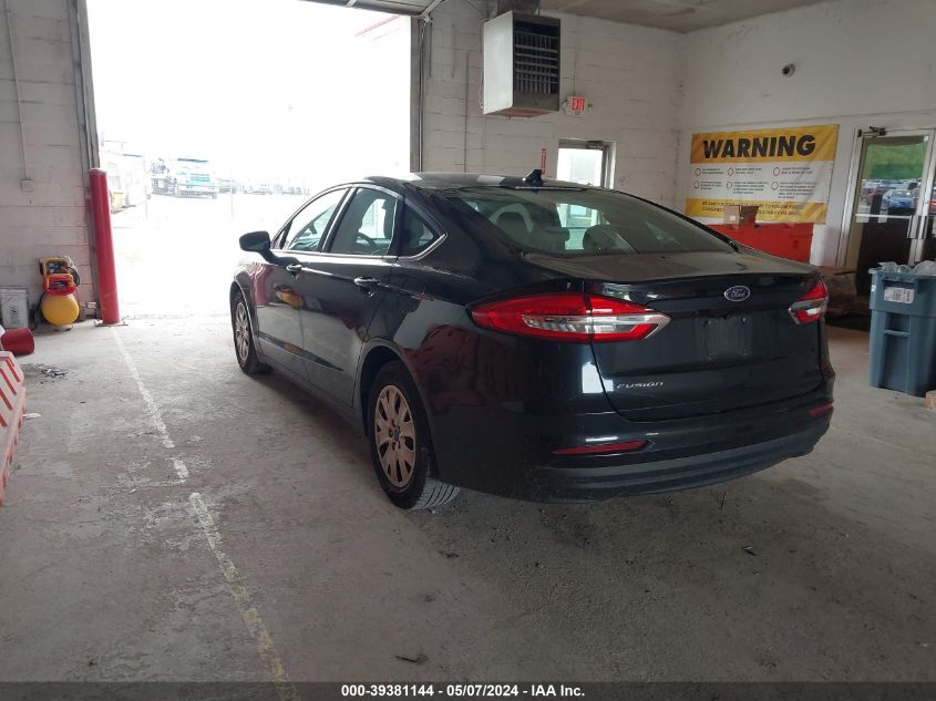 2020 Ford Fusion S VIN: 3FA6P0G77LR201557 Lot: 39381144