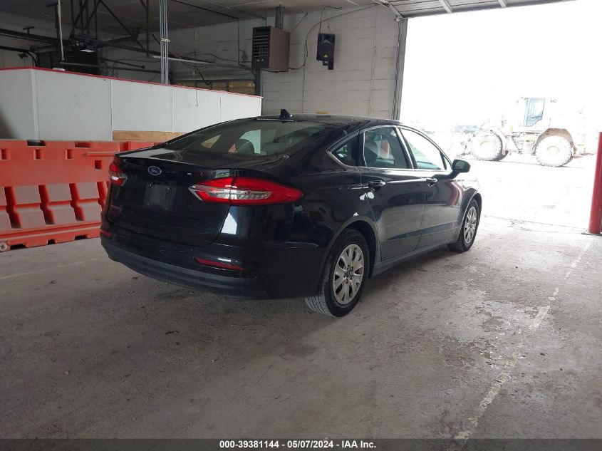 2020 Ford Fusion S VIN: 3FA6P0G77LR201557 Lot: 39381144