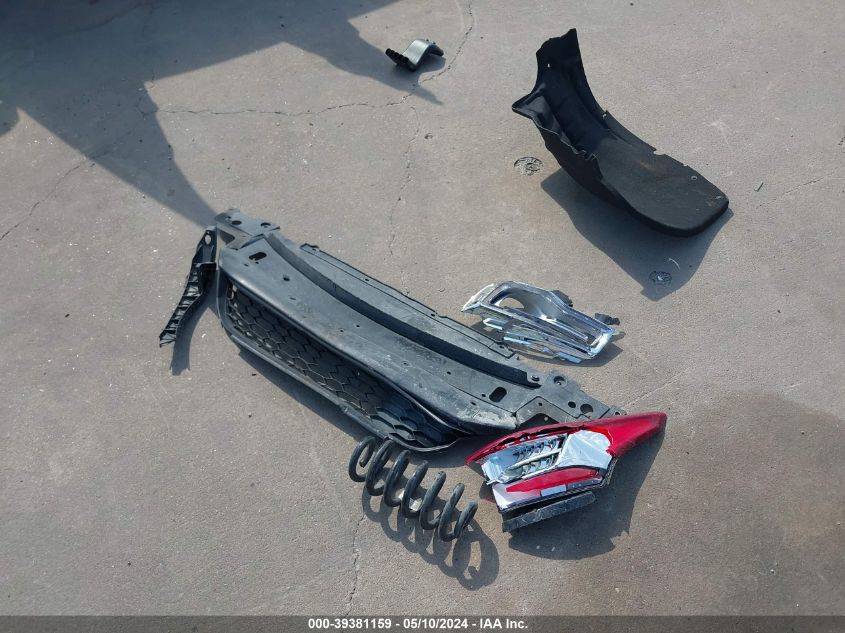 2019 CHEVROLET TRAVERSE 1LT - 1GNERGKW2KJ232612