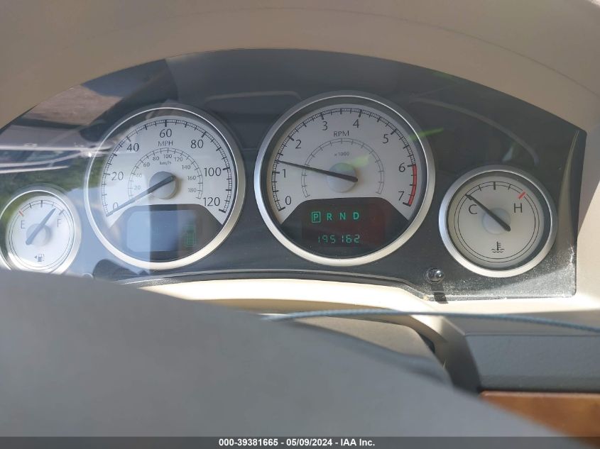 2010 Chrysler Town & Country New Limited VIN: 2A4RR7DX5AR421713 Lot: 39381665