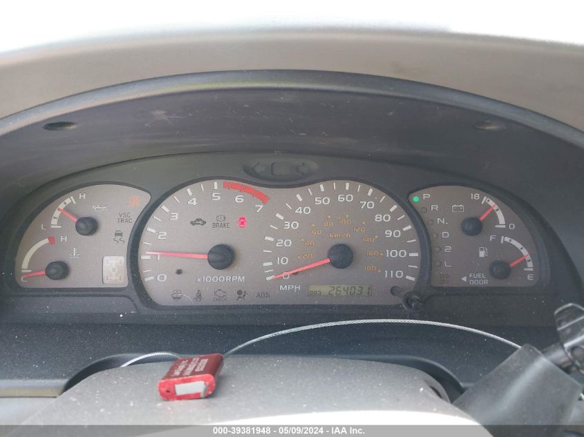 2001 Toyota Sequoia Limited V8 VIN: 5TDBT48A21S004408 Lot: 39381948