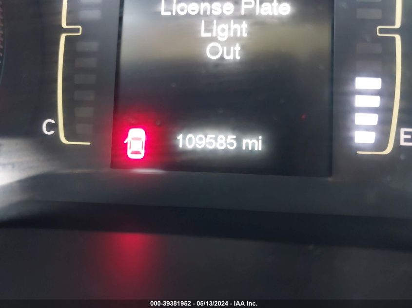 2015 Jeep Cherokee Latitude VIN: 1C4PJLCB4FW507841 Lot: 39381952