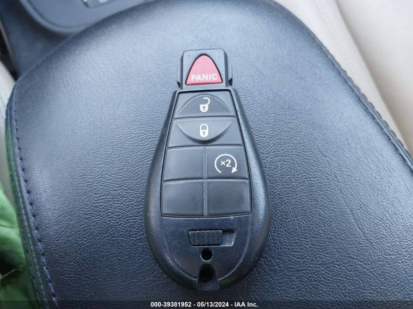 2015 Jeep Cherokee Latitude VIN: 1C4PJLCB4FW507841 Lot: 39381952