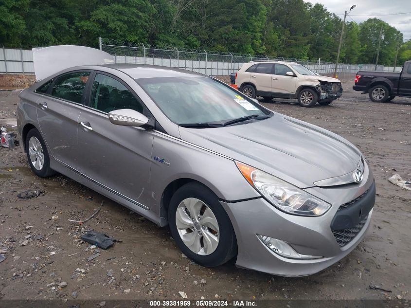 2013 Hyundai Sonata Hybrid VIN: KMHEC4A45DA093664 Lot: 39381959