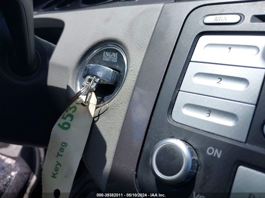 2008 Volkswagen Passat Turbo VIN: WVWJK73C78E066461 Lot: 39382011