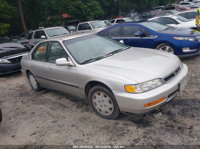 1996 Honda Accord Lx/Ex VIN: 1HGCD5634TA243827 Lot: 39382022