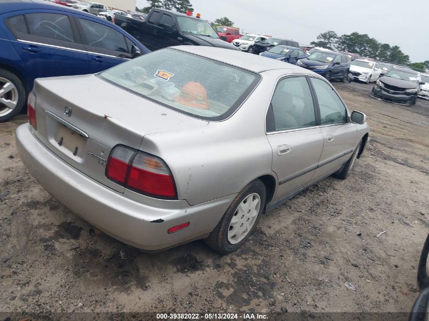 1996 Honda Accord Lx/Ex VIN: 1HGCD5634TA243827 Lot: 39382022