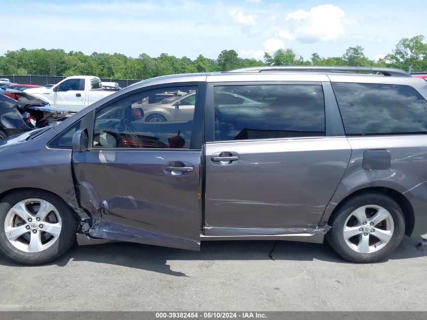2011 Toyota Sienna Le V6/Le V6 Auto Access Seat VIN: 5TDKK3DC1BS013980 Lot: 39382454