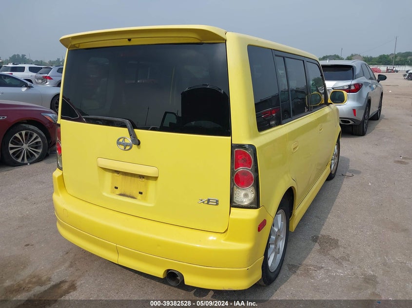 2005 Scion Xb VIN: JTLKT324354015520 Lot: 39382528