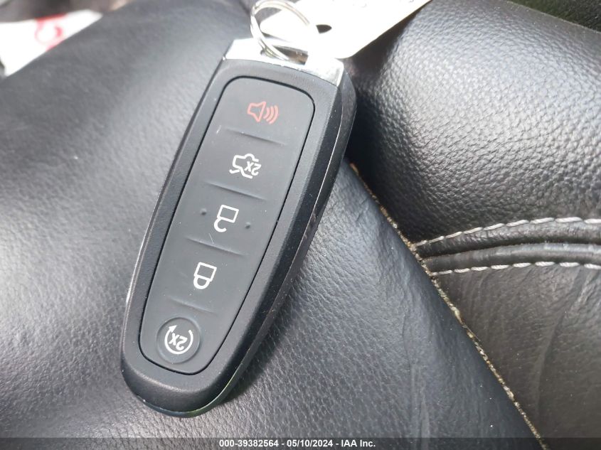 2018 Ford Escape Titanium VIN: 1FMCU9J91JUA45845 Lot: 39382564