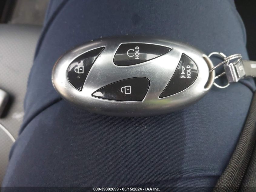 2024 Hyundai Kona Limited VIN: KM8HE3A32RU028267 Lot: 39382699