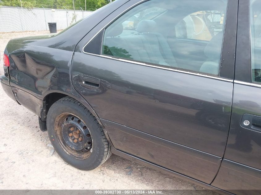 2001 Toyota Camry Le VIN: 4T1BG22K61U839333 Lot: 39382700