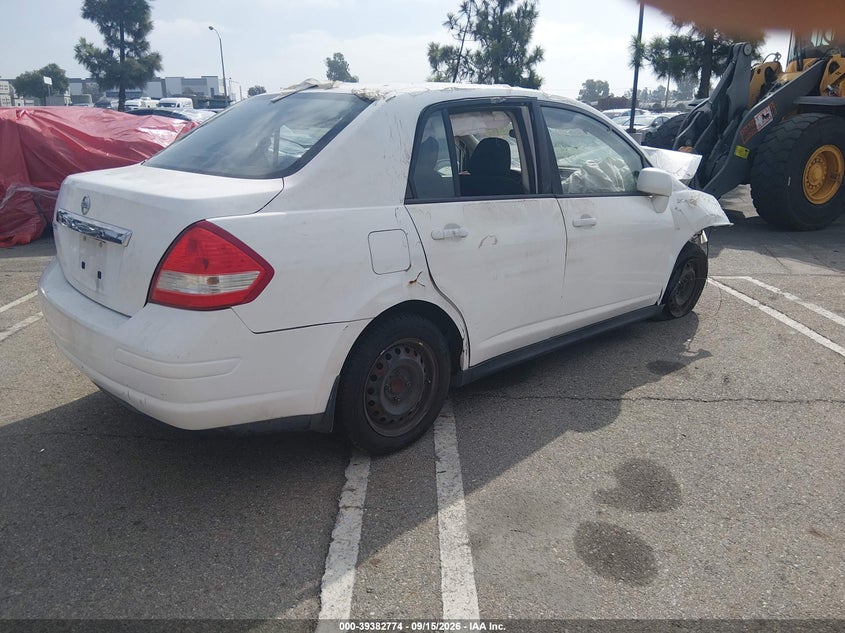 Vin: 3n1bc1ap5bl359676, lot: 39867782, nissan versa 1.8s 20114