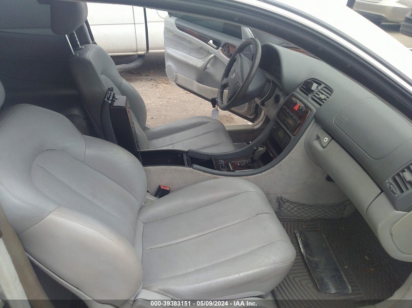 2001 Mercedes-Benz Clk 320 VIN: WDBLJ65G71F182697 Lot: 39383151