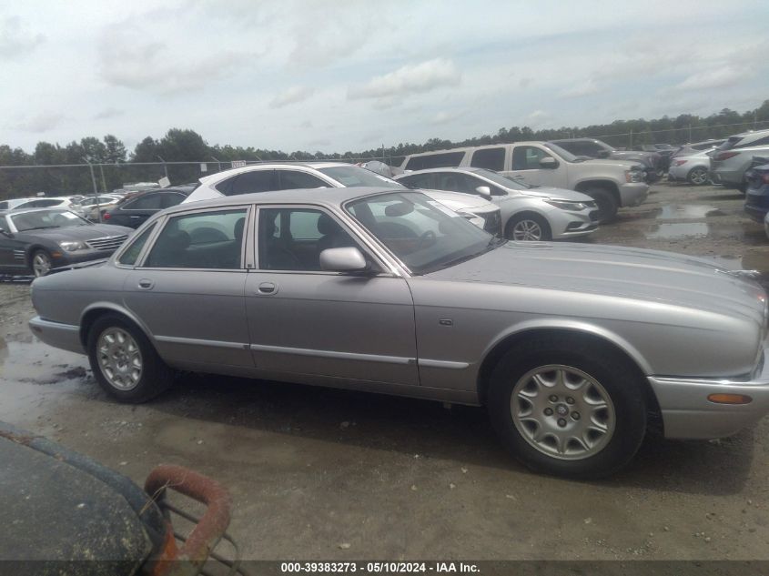 2000 Jaguar Xj8 VIN: SAJDA14C4YLF13470 Lot: 39383273