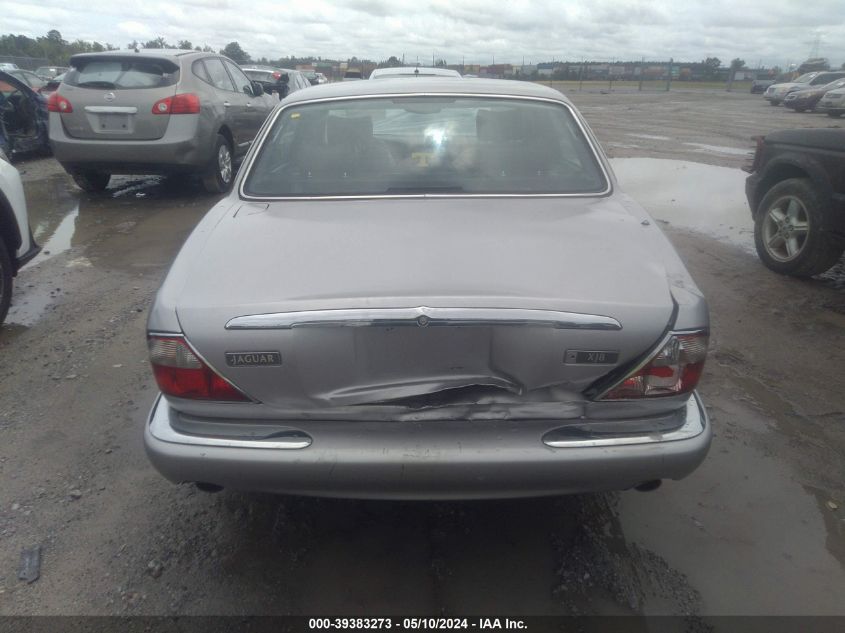 2000 Jaguar Xj8 VIN: SAJDA14C4YLF13470 Lot: 39383273