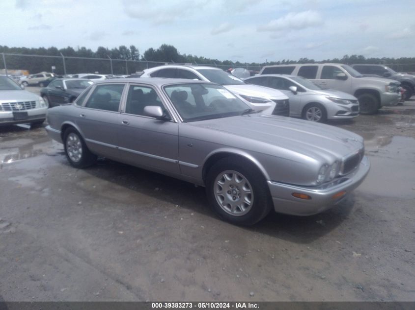 2000 Jaguar Xj8 VIN: SAJDA14C4YLF13470 Lot: 39383273