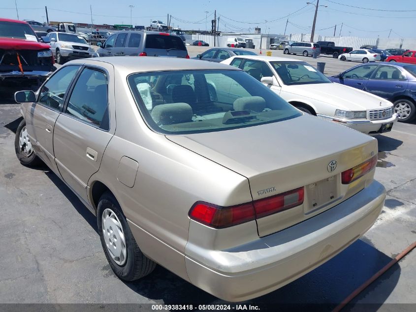 1999 Toyota Camry Le VIN: JT2BG22K0X0342257 Lot: 39383418