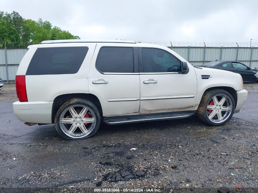 2007 Cadillac Escalade Standard VIN: 1GYEC63837R320043 Lot: 39383566