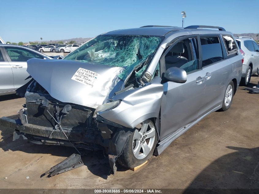 2018 Toyota Sienna Le 8 Passenger VIN: 5TDKZ3DC3JS926203 Lot: 39383685