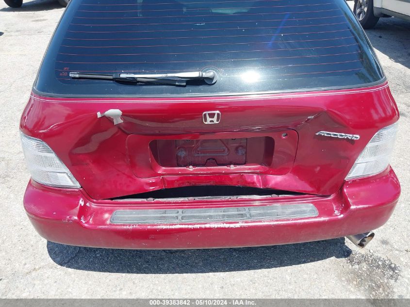 1995 Honda Accord Lx VIN: 1HGCE1826SA009228 Lot: 39383842