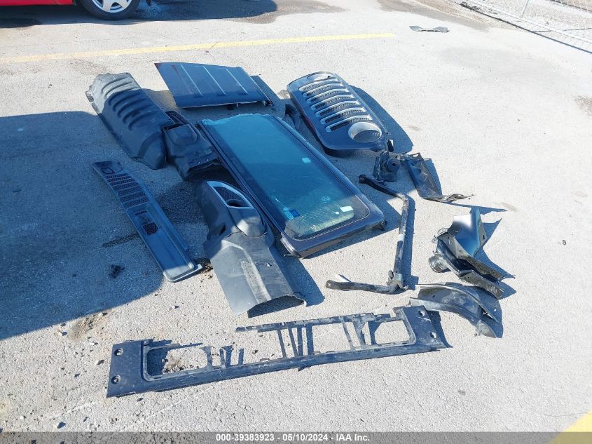 2018 Jeep Wrangler Unlimited Sahara 4X4 VIN: 1C4HJXEG5JW184106 Lot: 39383923