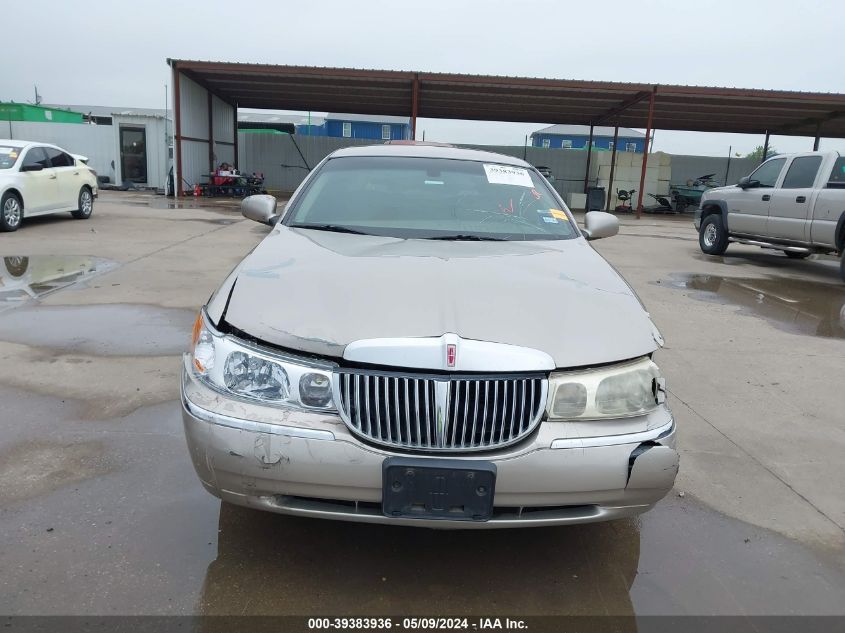 2000 Lincoln Town Car Executive VIN: 1LNHM81W6YY836381 Lot: 39383936