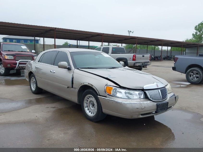 2000 Lincoln Town Car Executive VIN: 1LNHM81W6YY836381 Lot: 39383936