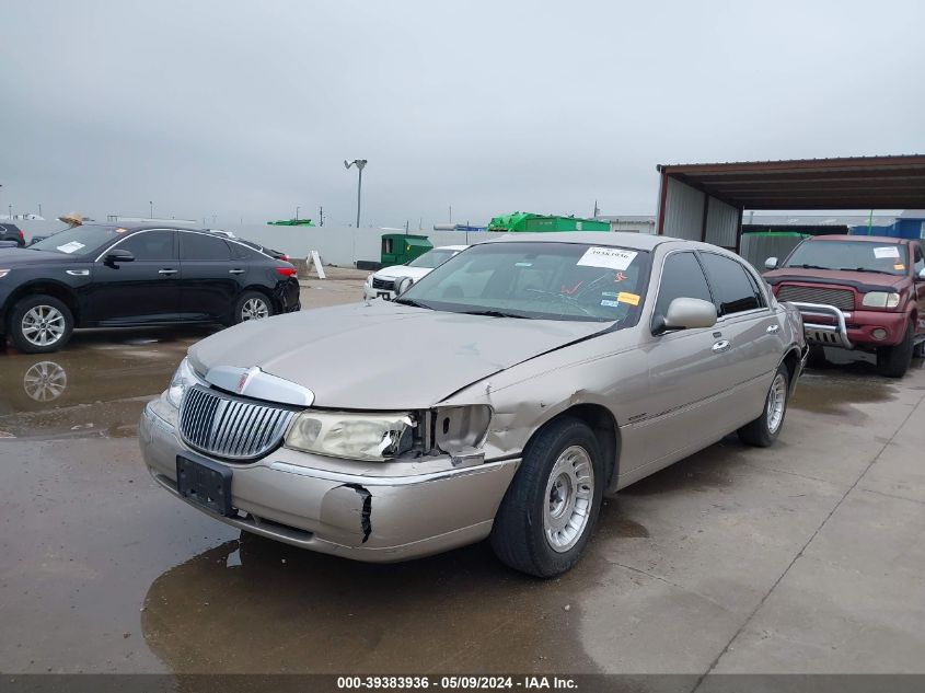 2000 Lincoln Town Car Executive VIN: 1LNHM81W6YY836381 Lot: 39383936