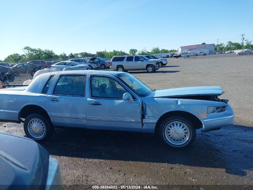 1997 Lincoln Town Car Signature VIN: 1LNLM82W5VY605587 Lot: 39384032