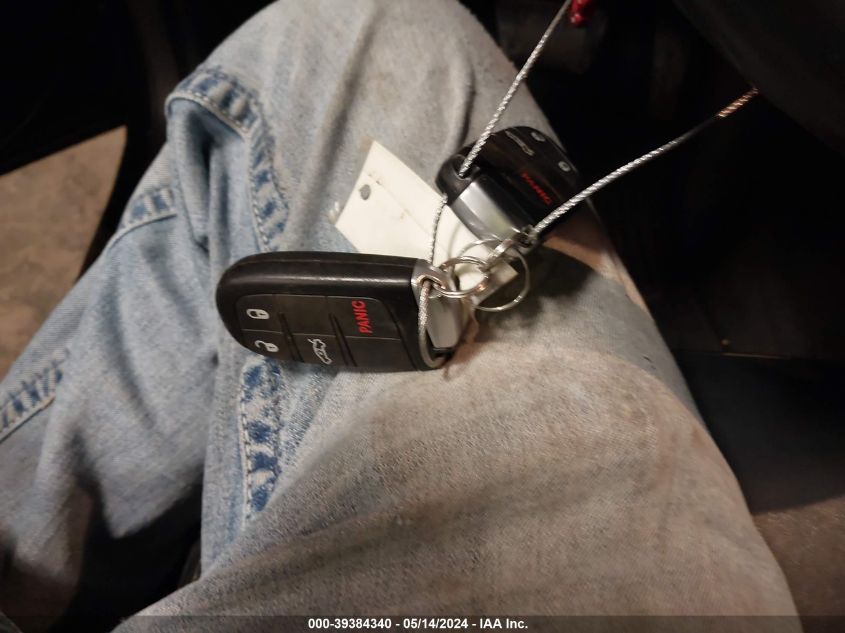 2016 Chrysler 300 Limited VIN: 2C3CCARG4GH165831 Lot: 39384340