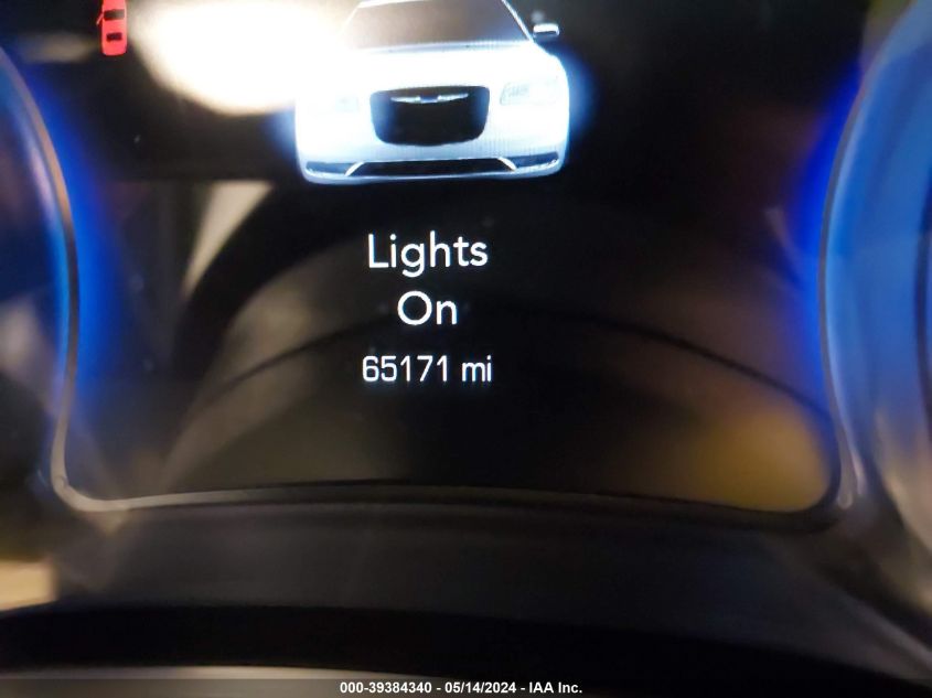 2016 Chrysler 300 Limited VIN: 2C3CCARG4GH165831 Lot: 39384340