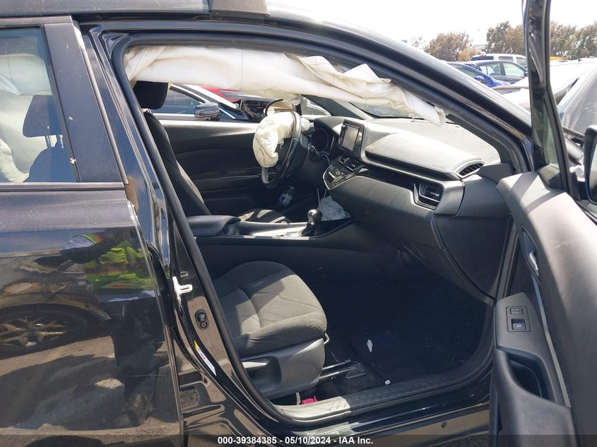 2018 Toyota C-Hr Xle Premium VIN: NMTKHMBX8JR053254 Lot: 39384385