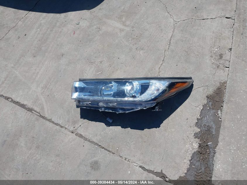 2017 Toyota Highlander Se/Xle VIN: 5TDJZRFH2HS448969 Lot: 39384434