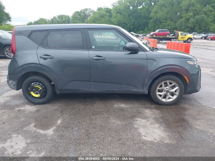 2022 Kia Soul Lx VIN: KNDJ23AU8N7813702 Lot: 39384602