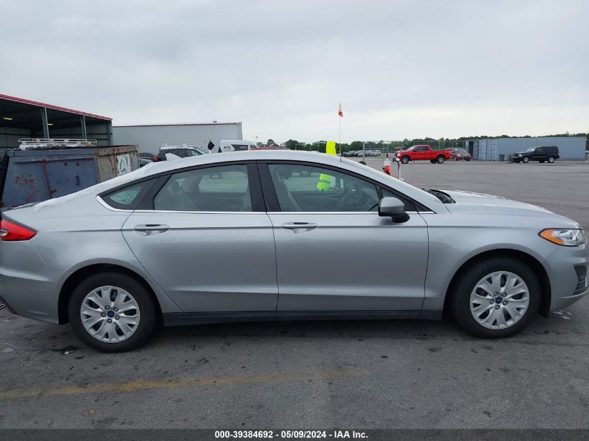 2020 Ford Fusion S VIN: 3FA6P0G74LR232636 Lot: 39384692