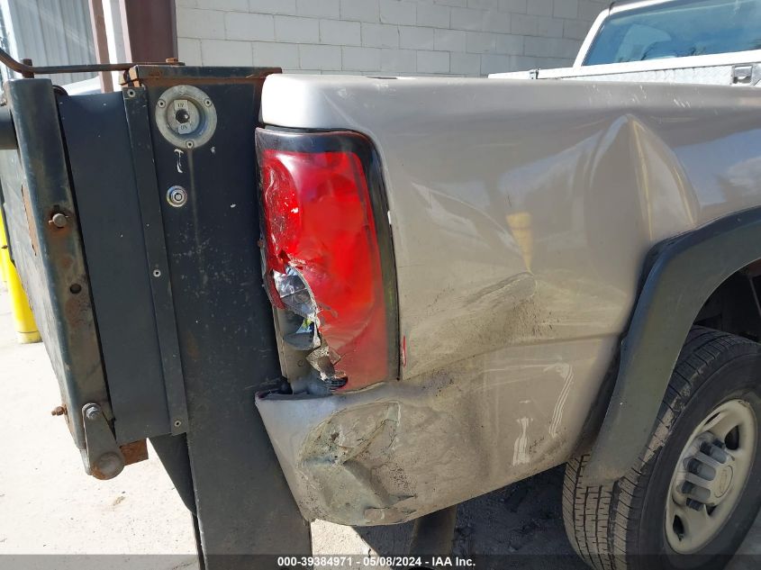 2006 Chevrolet Silverado 2500Hd Work Truck VIN: 1GCHC24U46E176452 Lot: 39384971