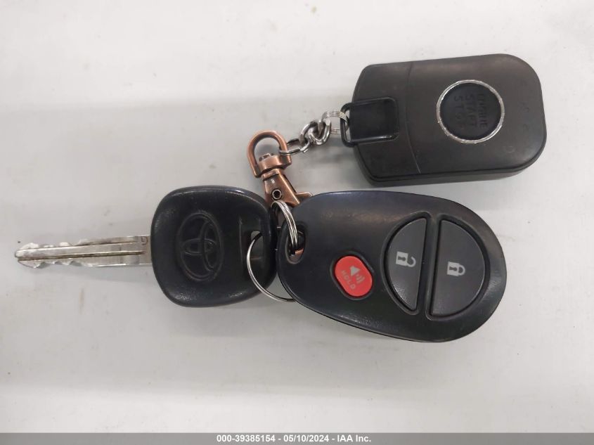 2016 Toyota Tundra Sr5 5.7L V8 VIN: 5TFUW5F11GX526037 Lot: 39385154