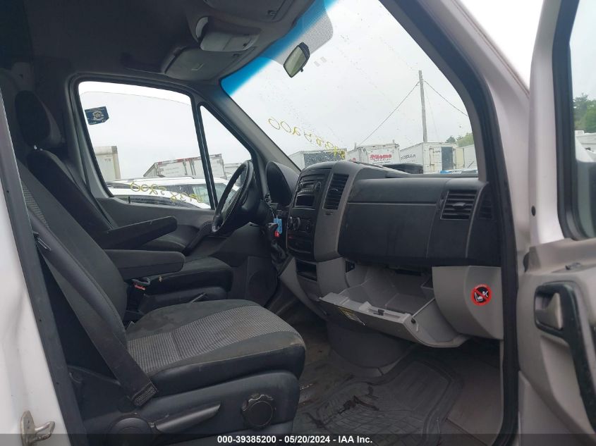 VIN WD3PE8CC2D5798444 2013 Mercedes-Benz Sprinter 2... no.5