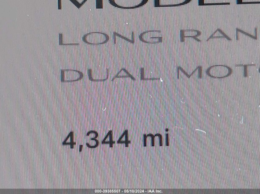 2024 Tesla Model Y Long Range Dual Motor All-Wheel Drive VIN: 7SAYGAEE9RF981360 Lot: 39385507