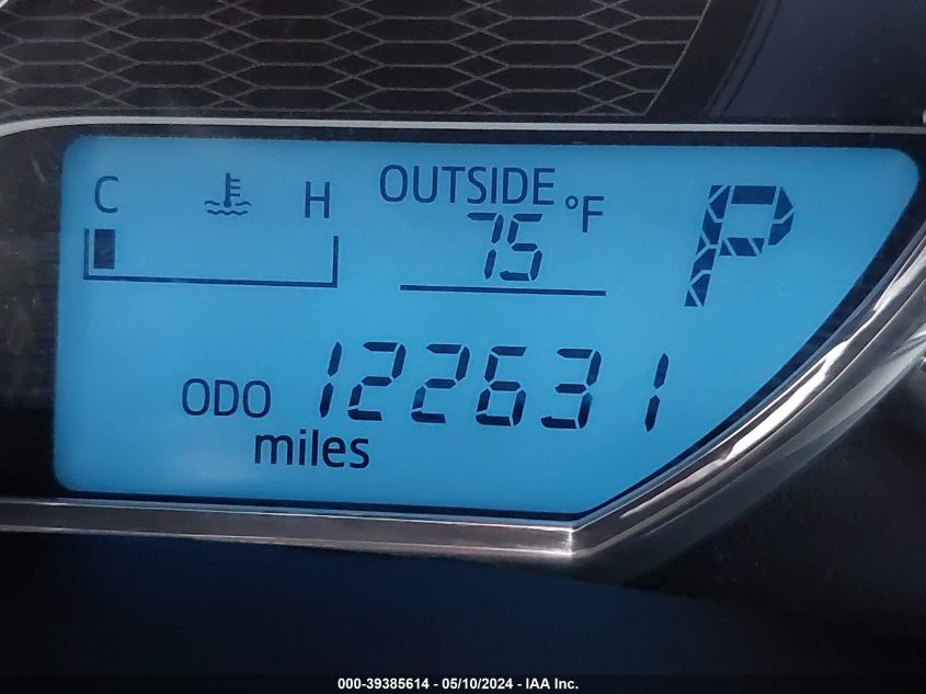 2015 Toyota Corolla Le VIN: 5YFBURHEXFP271678 Lot: 39385614