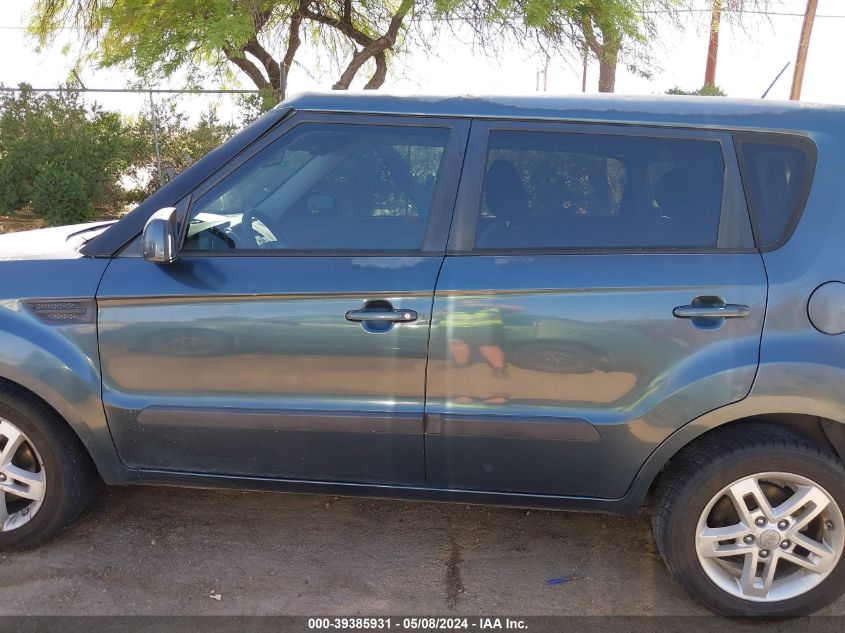 2011 Kia Soul + VIN: KNDJT2A24B7220579 Lot: 39385931