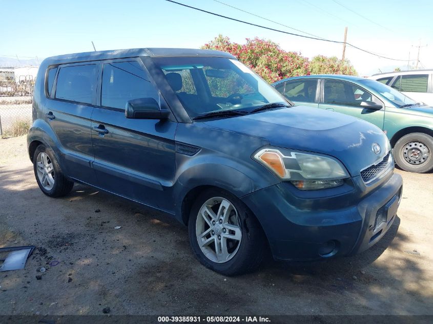 2011 Kia Soul + VIN: KNDJT2A24B7220579 Lot: 39385931