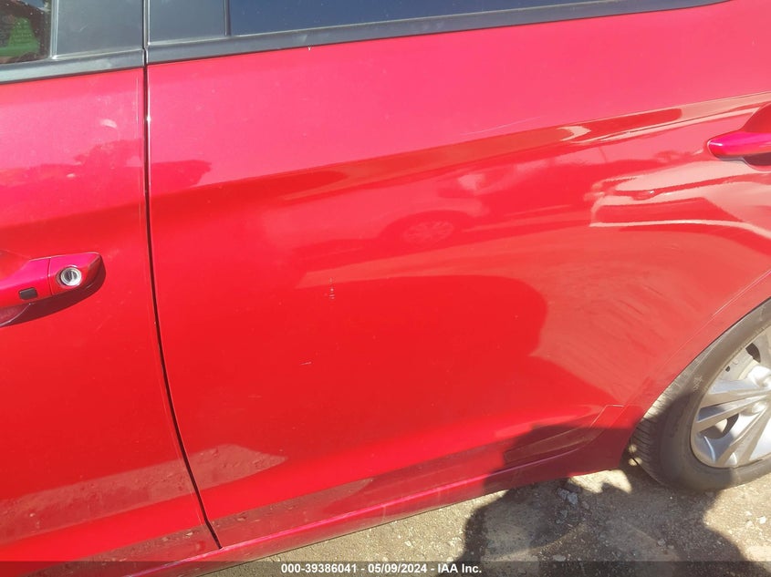 VIN KMHD84LF8HU354611 2017 HYUNDAI ELANTRA VALUE EDITION