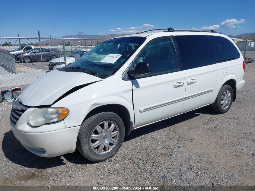 2005 Chrysler Town & Country Touring VIN: 2C8GP54L55R352773 Lot: 39386200