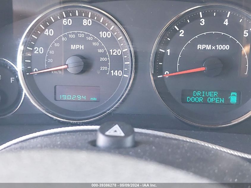 2007 Jeep Commander Limited VIN: 1J8HG58287C610831 Lot: 39386278