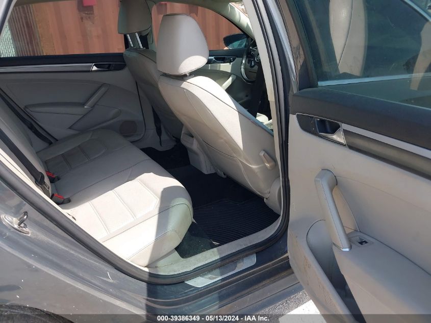 2017 Volkswagen Passat 1.8T R-Line VIN: 1VWDT7A39HC066886 Lot: 39386349