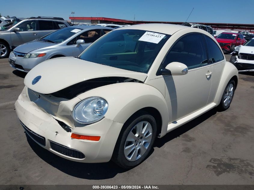 2010 Volkswagen New Beetle 2.5L VIN: 3VWPG3AG9AM013011 Lot: 39386423